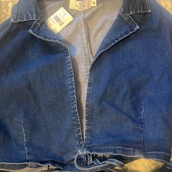 NWT Windsor Tie Front Jean Crop Top S - Picture 3 of 5